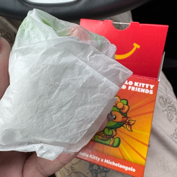 Hello Kitty X My Melody Donatello & Michaelangelo Figures McDonald’s toy Bnib 2 - Picture 4 of 5